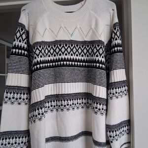 NWT Maurices Black and White Crewneck Sweater